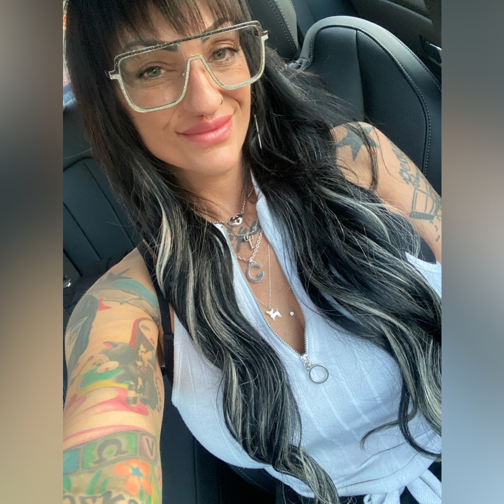 Meet your Posher, Gigi